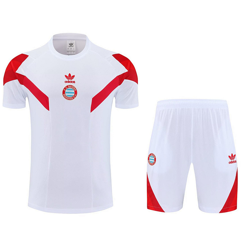 25-26 Bayern Training Suit