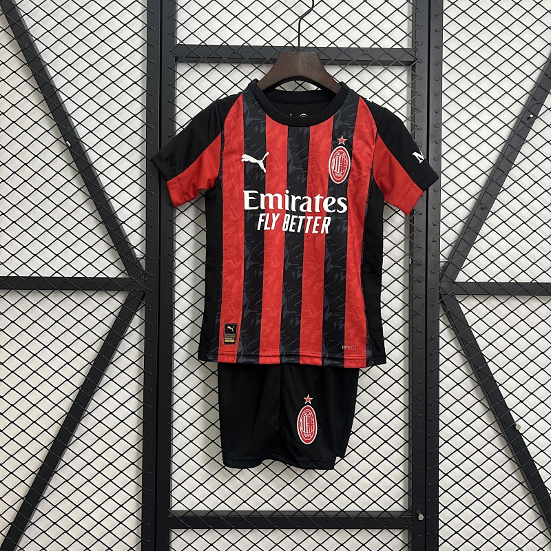 25/26 kids AC Milan home size: 16-28