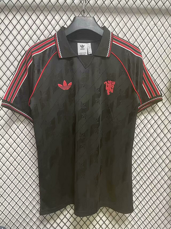 Man United Retro Jerseys