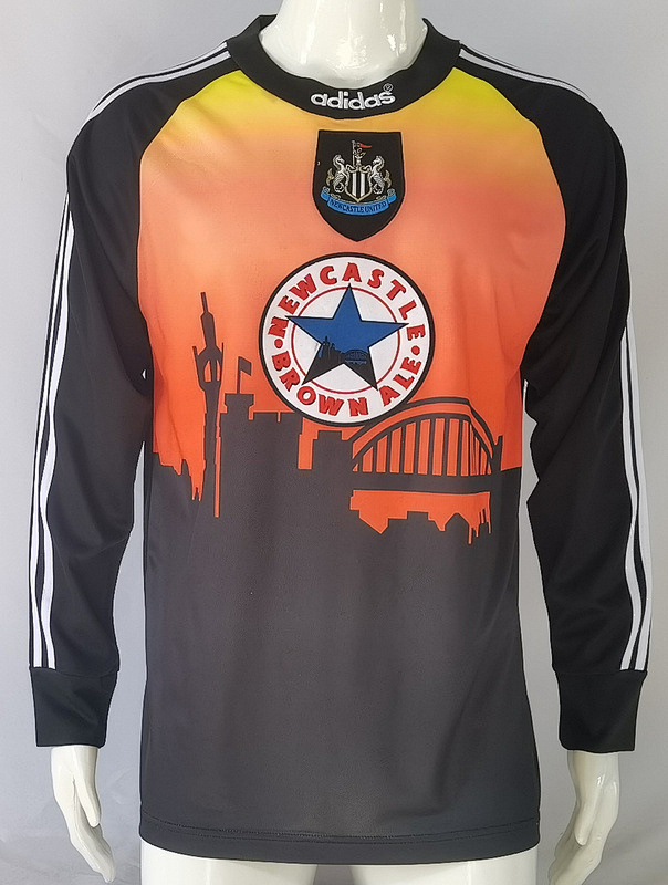 97-98 Newcastle United Goalkeeper Retro Jerseys