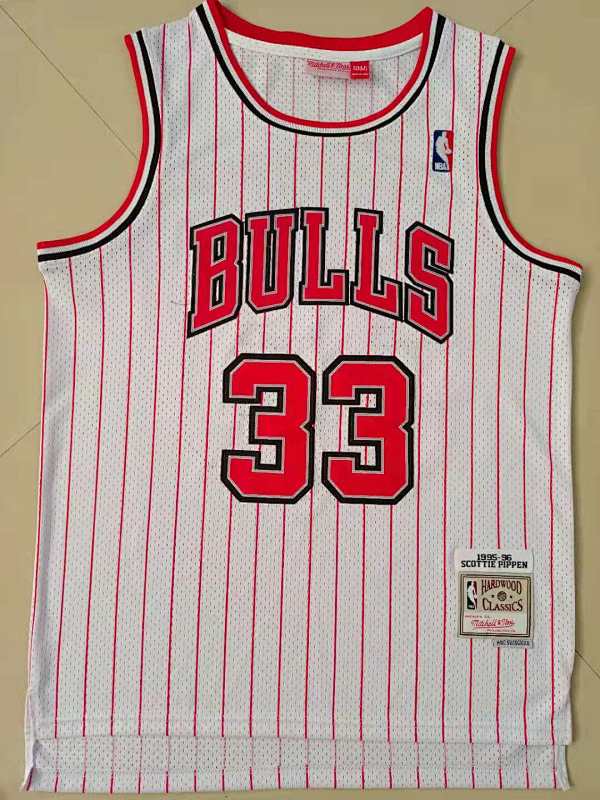 Bulls #33 Retro Embroidery