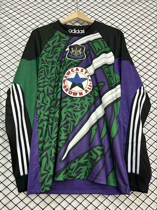 95-96 Newcastle United Goalkeeper Retro Long Sleeve Jerseys