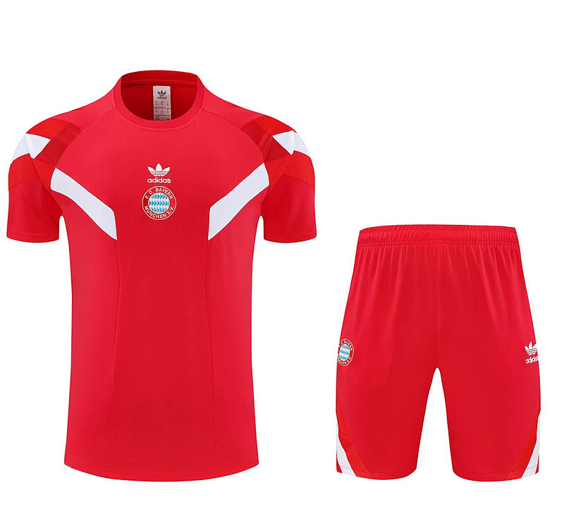25-26 Bayern Training Suit