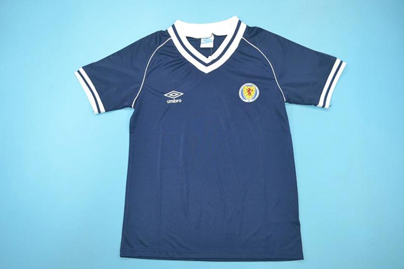 Scotland home blue 1982