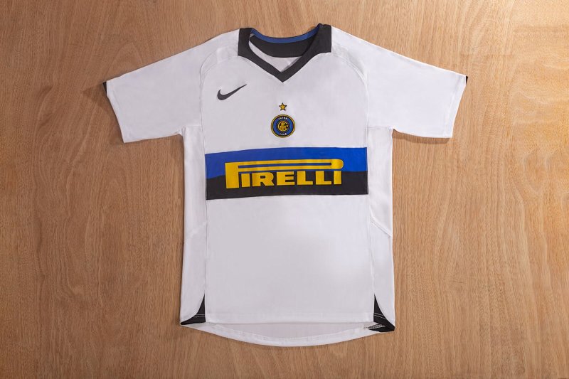 05-06 Inter Milan Away Retro Jerseys