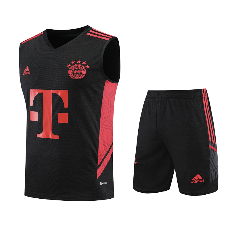 23-24 Bayern Black Training Vest